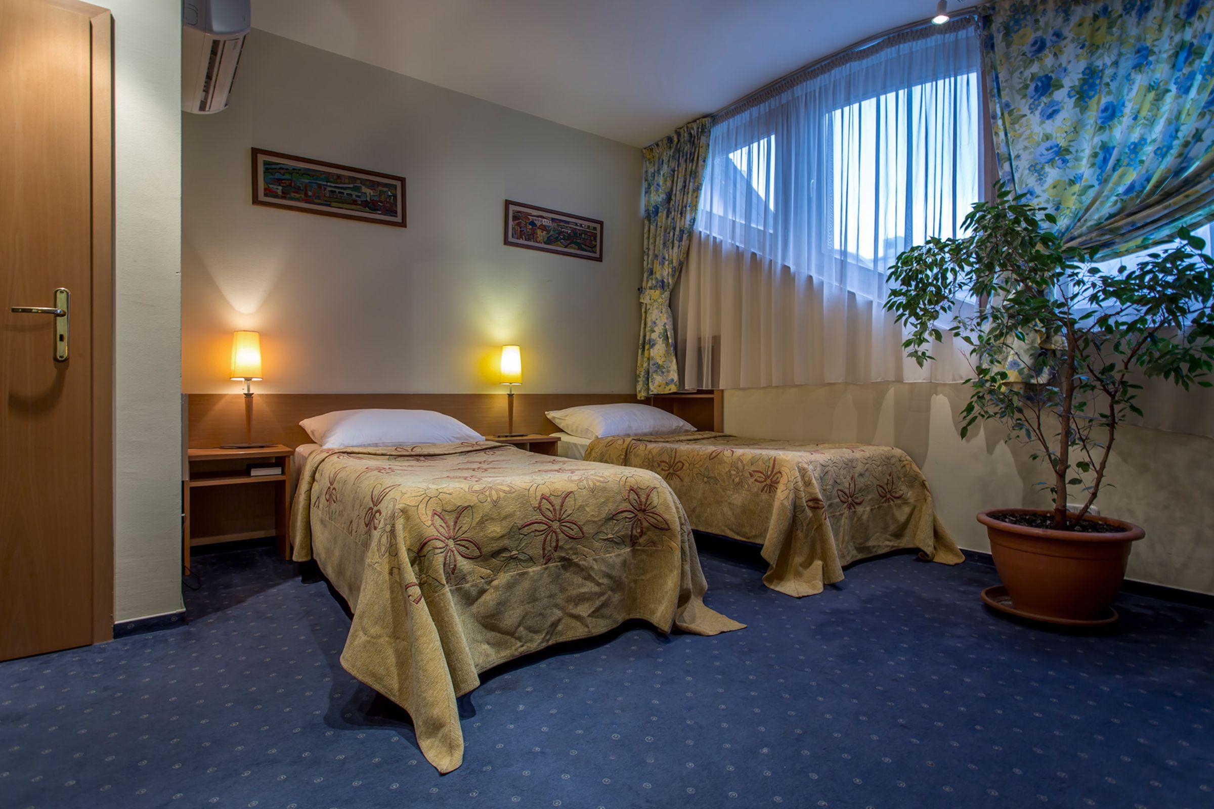 Corvin Hotel Budapest Sissi Wing Ngoại thất bức ảnh