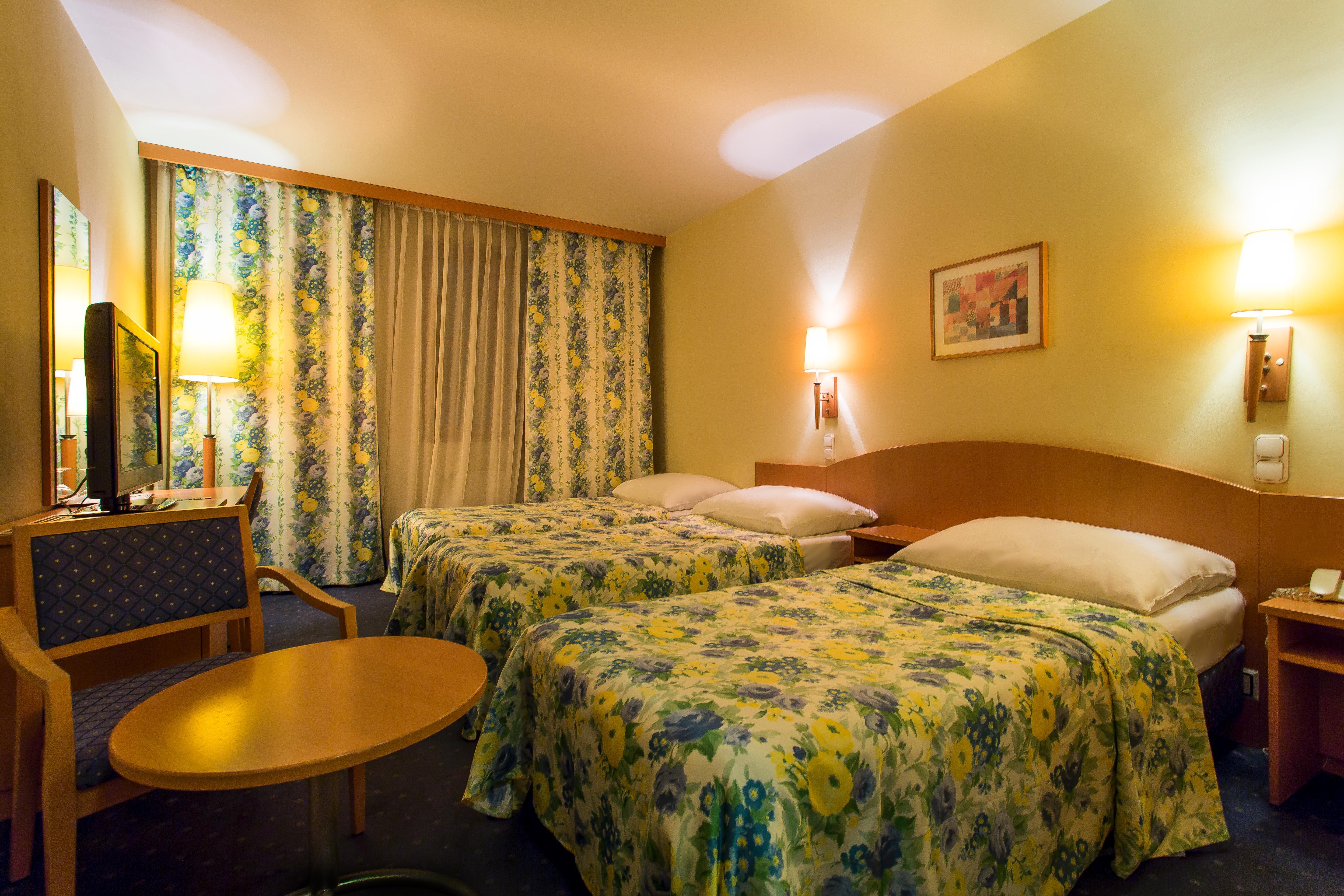 Corvin Hotel Budapest Sissi Wing Ngoại thất bức ảnh
