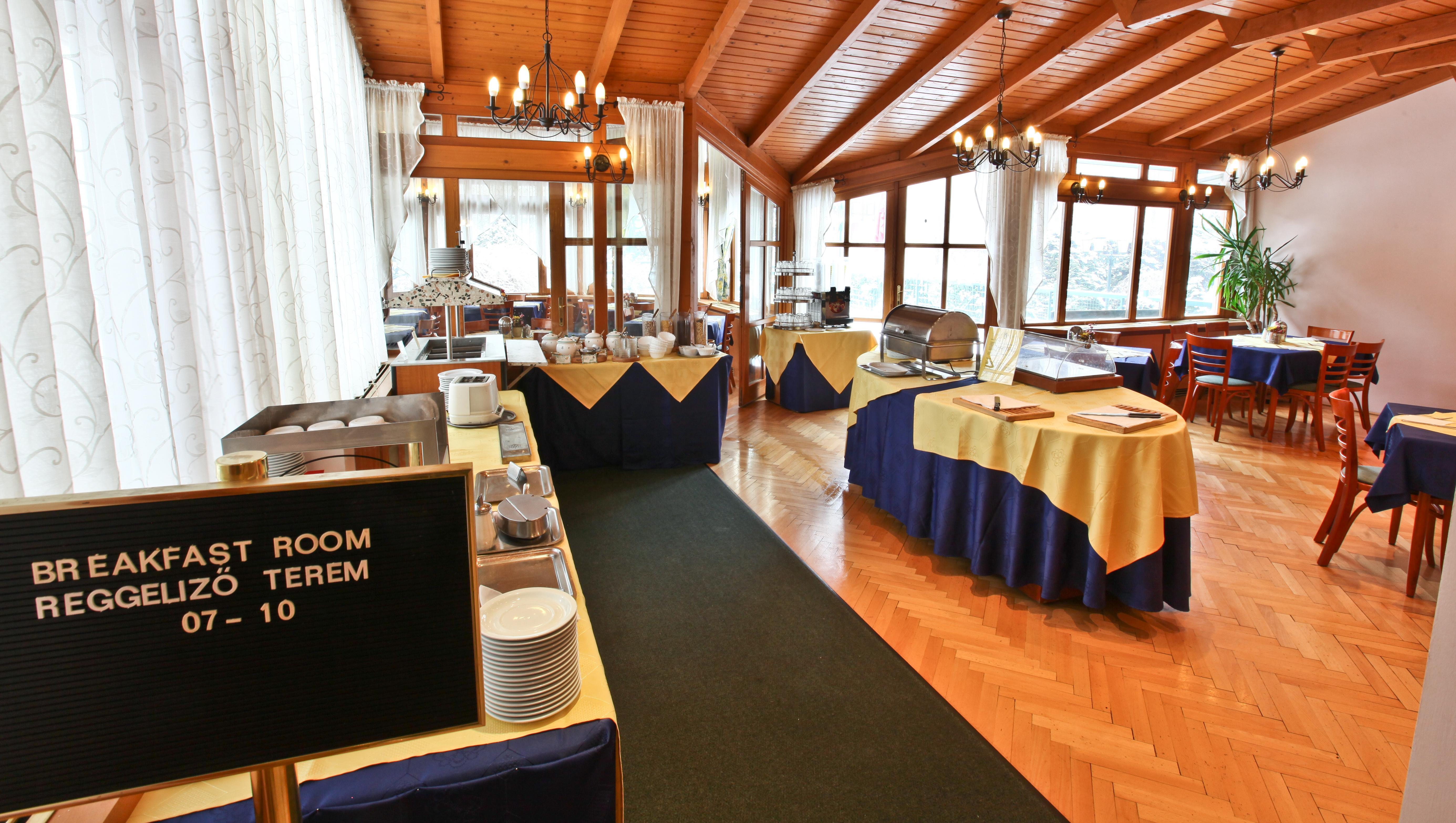 Corvin Hotel Budapest Sissi Wing Ngoại thất bức ảnh