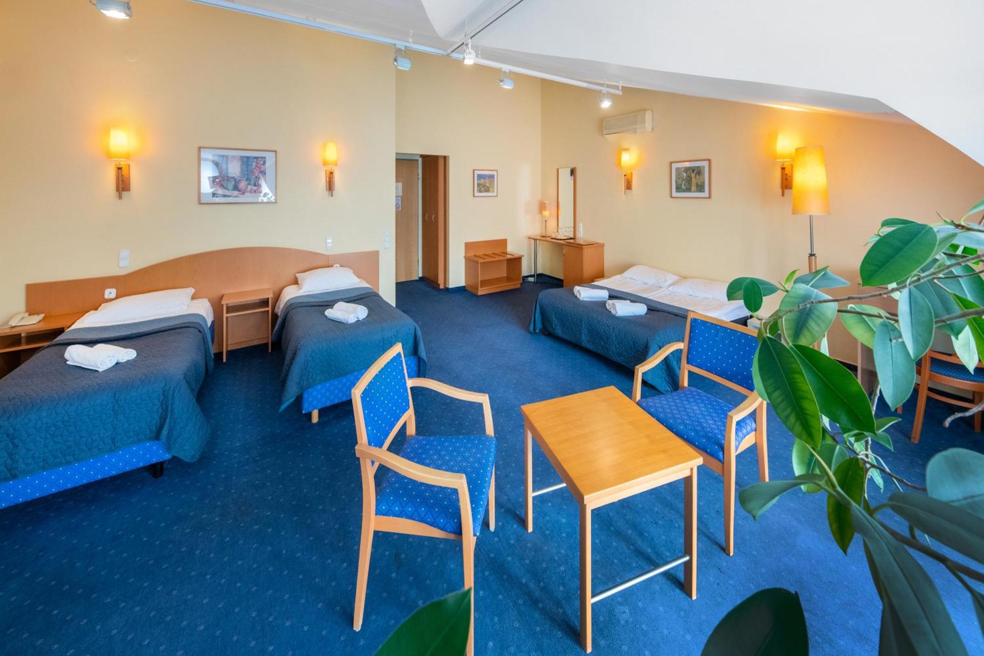 Corvin Hotel Budapest Sissi Wing Ngoại thất bức ảnh