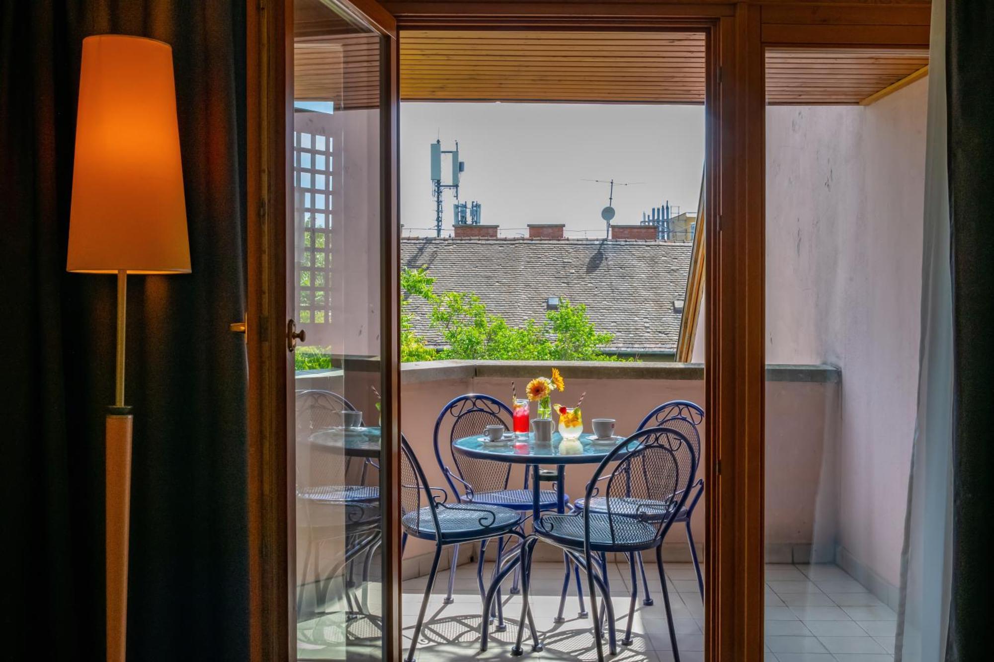 Corvin Hotel Budapest Sissi Wing Ngoại thất bức ảnh